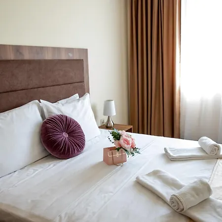 One-bedroom Premium Apartment *