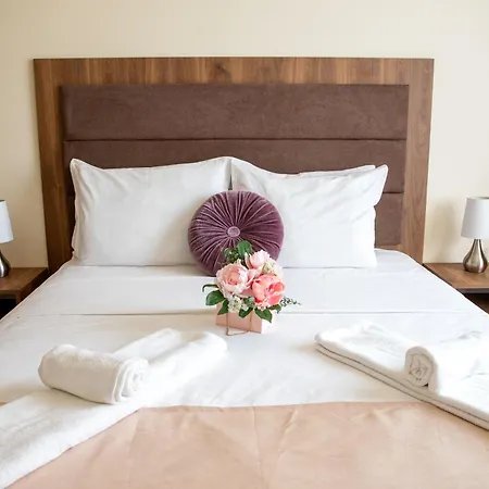 One-bedroom Premium Saints Constantine and Helena